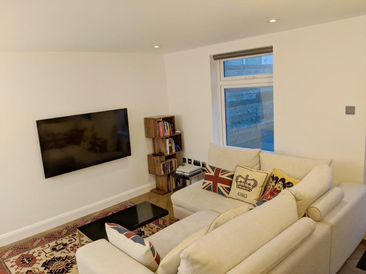 Modern 2 Bedroom Flat With Private Outdoor Terrace لندن المظهر الخارجي الصورة